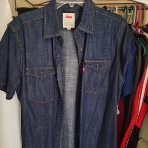 Levi's shirt